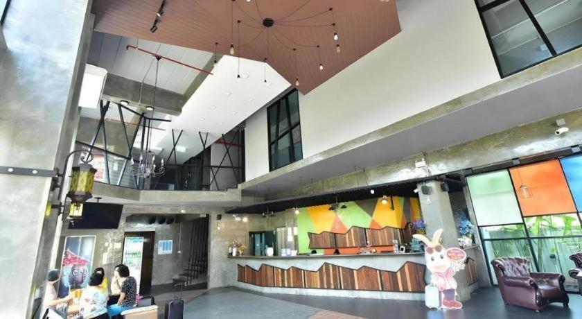 Ps Extra Hotel Hat Yai Exteriör bild